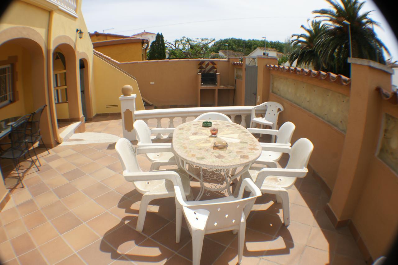 Goldhome - Carlit - Casa 9 Habitaciones, Piscina Privada, Sala De Juegos Эмпуриабрава Экстерьер фото