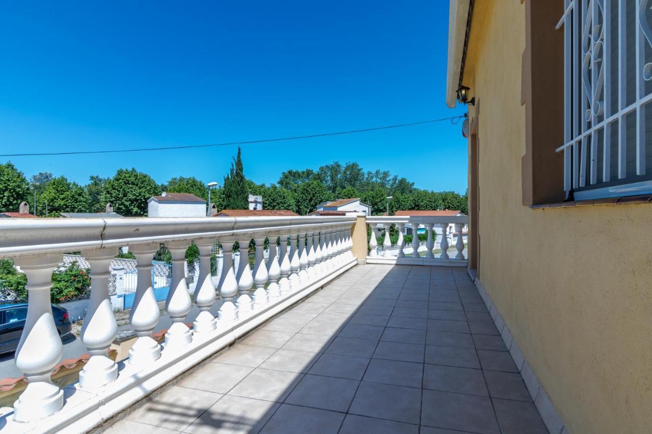 Goldhome - Carlit - Casa 9 Habitaciones, Piscina Privada, Sala De Juegos Эмпуриабрава Экстерьер фото